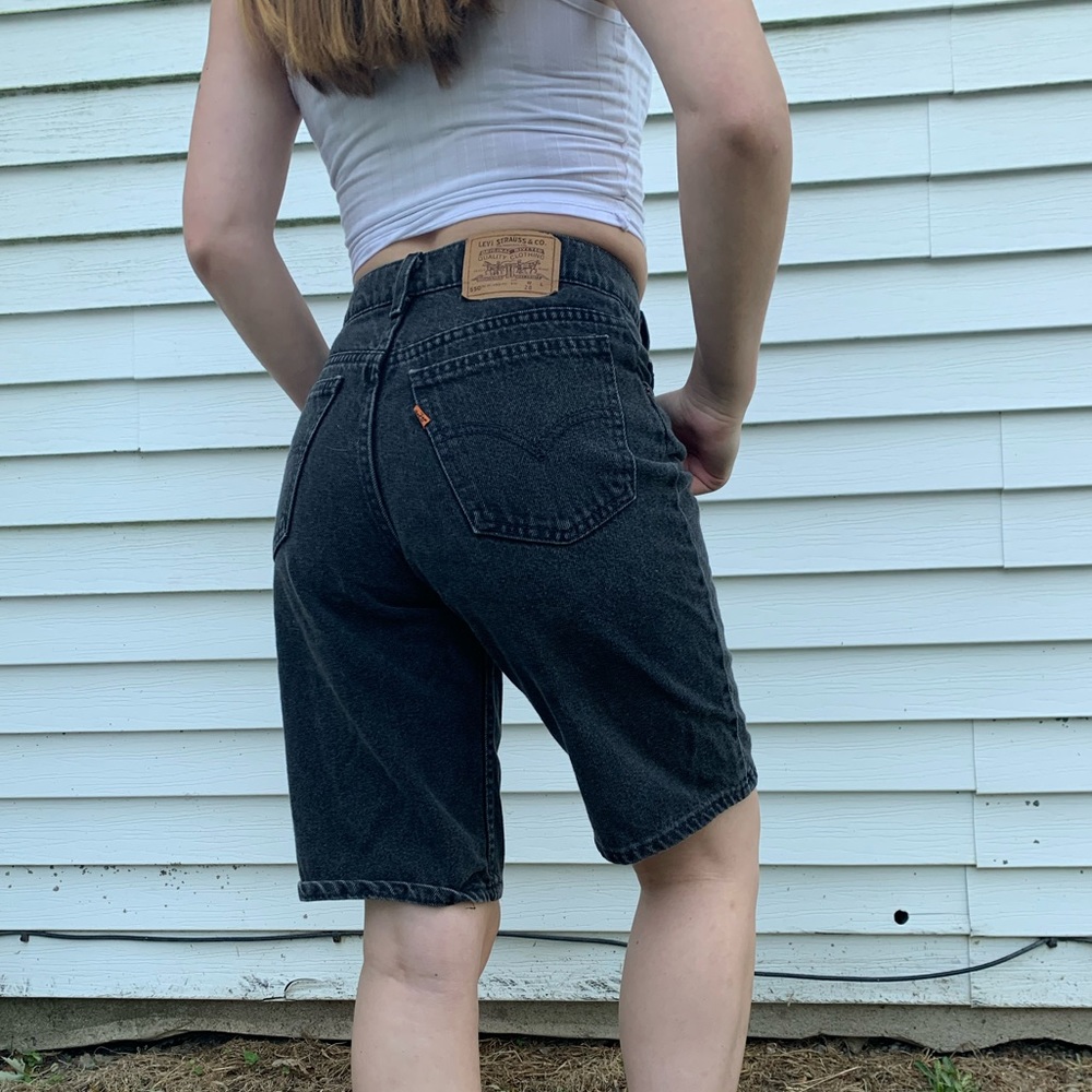 Orange Tab Levi’s denim shorts